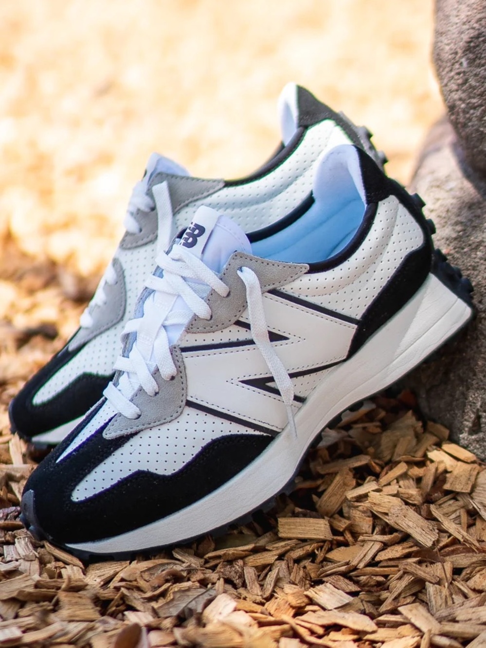 🤍🖤 NEW BALANCE 327 BLACK WHITE 🖤🤍
